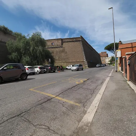 Giulia's Vatican Saint Peter * רומא