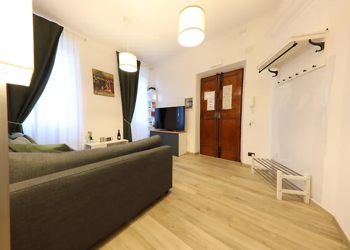 Giulia's Vatican Saint Peter Apartment
